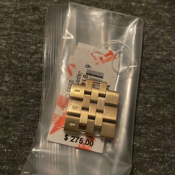 Men’s Michael Kors Watch - Picture 3 of 4